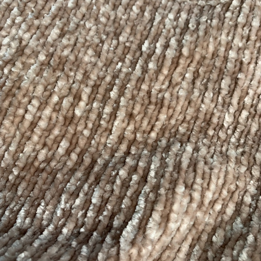 3/$20 Cynthia Rowley Crew Neck Sweater Plush Knit - Picture 10 of 13